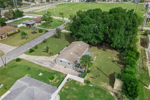 House in Clermont, Florida 2 bedrooms, 89.65 sq.m. № 2390749 - photo 25