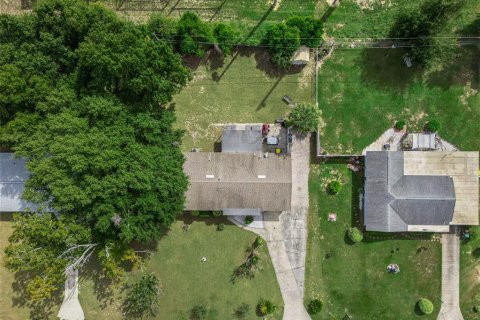 House in Clermont, Florida 2 bedrooms, 89.65 sq.m. № 2390749 - photo 23