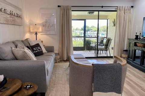 Copropriété à louer à Apollo Beach, Floride: 2 chambres, 93.09 m2 № 2198612 - photo 5