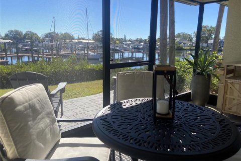 Copropriété à louer à Apollo Beach, Floride: 2 chambres, 93.09 m2 № 2198612 - photo 21