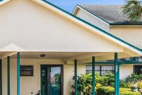 Condo in Apollo Beach, Florida, 2 bedrooms № 2198612