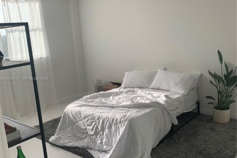 Condo in Miami Beach, Florida, 1 bedroom  № 2068020 - photo 6