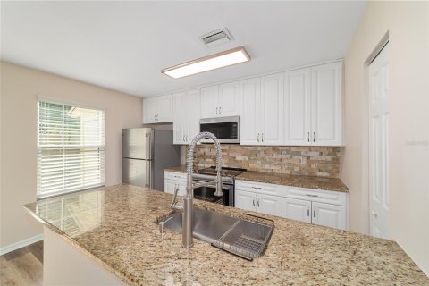 Touwnhouse à vendre à Ocala, Floride: 2 chambres, 97.92 m2 № 2097102 - photo 7
