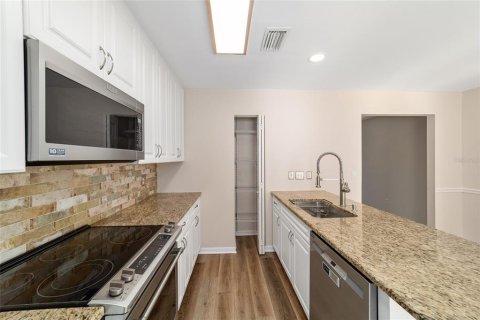 Touwnhouse à vendre à Ocala, Floride: 2 chambres, 97.92 m2 № 2097102 - photo 6