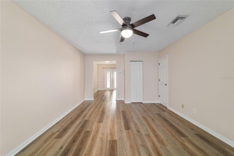 Touwnhouse à vendre à Ocala, Floride: 2 chambres, 97.92 m2 № 2097102 - photo 4