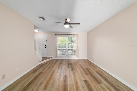 Touwnhouse à vendre à Ocala, Floride: 2 chambres, 97.92 m2 № 2097102 - photo 5