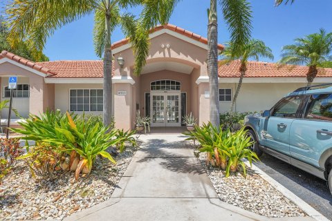 Condo in West Palm Beach, Florida, 2 bedrooms  № 2179350 - photo 17