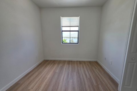 Townhouse in Homestead, Florida 3 bedrooms, 129.41 sq.m. № 2402394 - photo 9