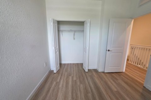 Townhouse in Homestead, Florida 3 bedrooms, 129.41 sq.m. № 2402394 - photo 16