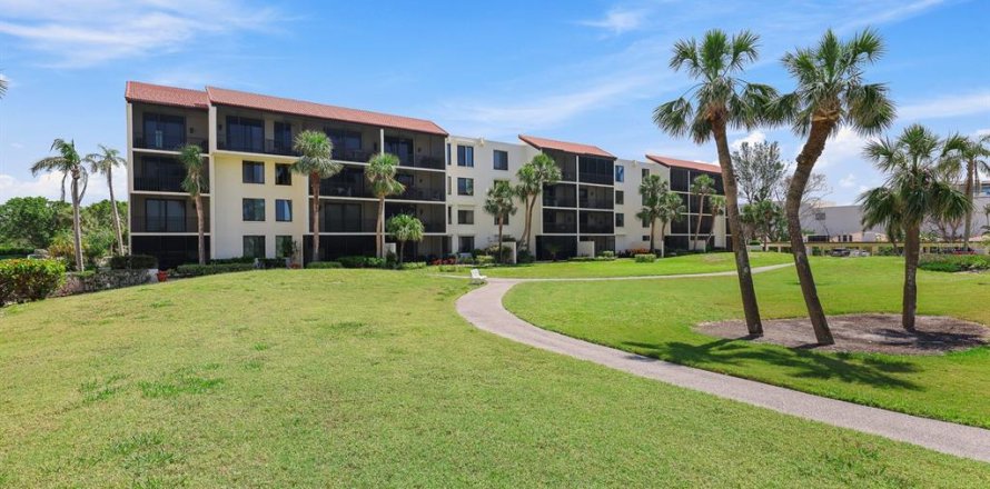 Condo in Longboat Key, Florida, 2 bedrooms № 2114108