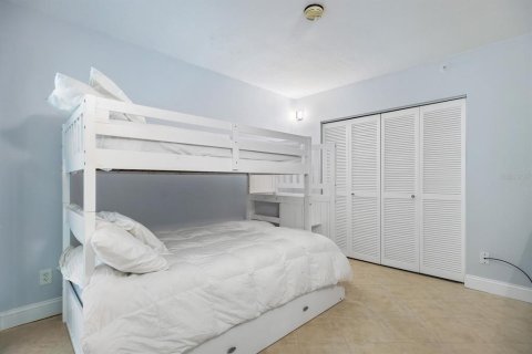 Condo in Longboat Key, Florida, 2 bedrooms № 2114108 - photo 19