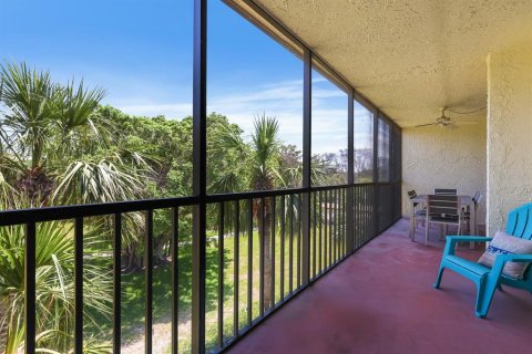 Condo in Longboat Key, Florida, 2 bedrooms № 2114108 - photo 24