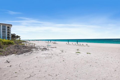Condo in Longboat Key, Florida, 2 bedrooms № 2114108 - photo 29