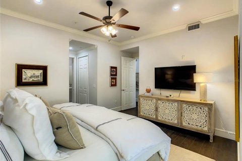 Condo in Orlando, Florida, 3 bedrooms  № 2380943 - photo 28