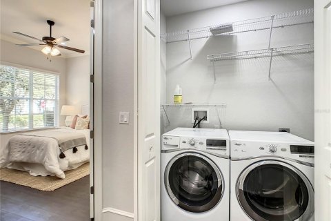 Condo in Orlando, Florida, 3 bedrooms  № 2380943 - photo 25