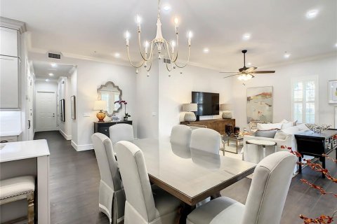 Condo in Orlando, Florida, 3 bedrooms  № 2380943 - photo 13