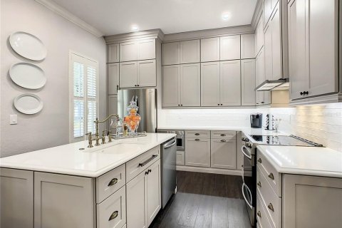 Condo in Orlando, Florida, 3 bedrooms  № 2380943 - photo 18