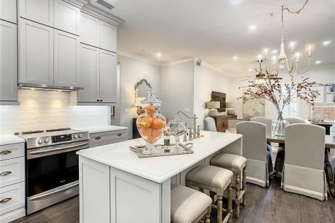 Condo in Orlando, Florida, 3 bedrooms  № 2380943 - photo 15