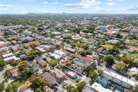 Casa en venta en Miami, Florida, 3 dormitorios, 199.09 m2 № 2056274 - foto 14