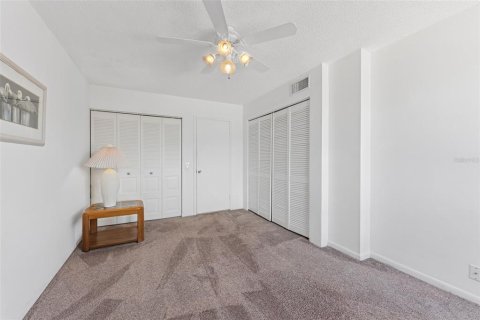 Condominio en alquiler en Saint Petersburg, Florida, 2 dormitorios, 121.52 m2 № 1873564 - foto 18