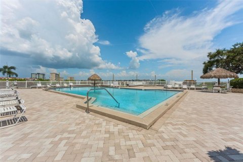 Condominio en alquiler en Saint Petersburg, Florida, 2 dormitorios, 121.52 m2 № 1873564 - foto 26