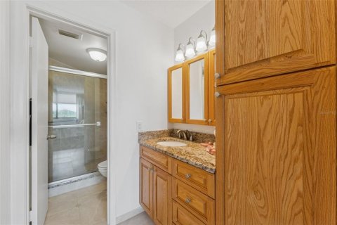 Condominio en alquiler en Saint Petersburg, Florida, 2 dormitorios, 121.52 m2 № 1873564 - foto 14
