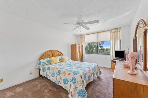 Condominio en alquiler en Saint Petersburg, Florida, 2 dormitorios, 121.52 m2 № 1873564 - foto 12