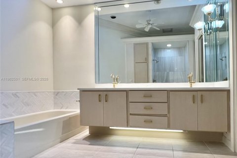 Купить виллу или дом в Хоб-Саунд, Флорида 3 спальни, 187.38м2, № 2025778 - фото 22