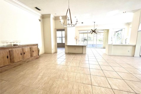 Купить виллу или дом в Хоб-Саунд, Флорида 3 спальни, 187.38м2, № 2025778 - фото 8