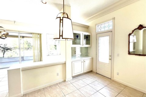 Купить виллу или дом в Хоб-Саунд, Флорида 3 спальни, 187.38м2, № 2025778 - фото 9