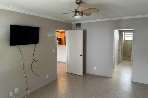 Condominio en venta en Lauderdale-by-the-Sea, Florida, 1 dormitorio, 78.97 m2 № 1154344 - foto 1