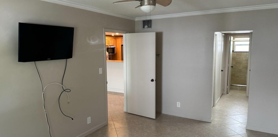 Condominio en Lauderdale-by-the-Sea, Florida, 1 dormitorio  № 1154344