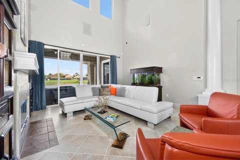 Casa en venta en Davenport, Florida, 5 dormitorios, 376.16 m2 № 2111661 - foto 8