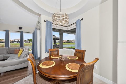 Casa en venta en Davenport, Florida, 5 dormitorios, 376.16 m2 № 2111661 - foto 20
