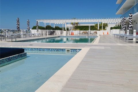 Condominio en alquiler en Miami, Florida, 1 dormitorio, 60.2 m2 № 2025315 - foto 7