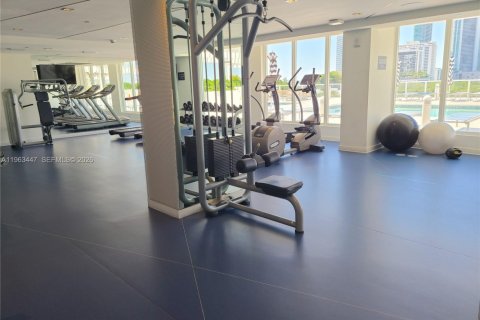 Condominio en alquiler en Miami, Florida, 1 dormitorio, 60.2 m2 № 2025315 - foto 12