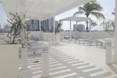 Condominio en alquiler en Miami, Florida, 1 dormitorio, 60.2 m2 № 2025315 - foto 6
