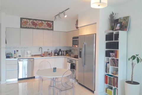 Condominio en alquiler en Miami, Florida, 1 dormitorio, 60.2 m2 № 2025315 - foto 18