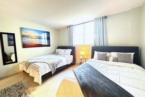 Condominio en venta en Hollywood, Florida, 2 dormitorios, 90.12 m2 № 2172020 - foto 18