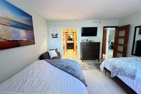 Condominio en venta en Hollywood, Florida, 2 dormitorios, 90.12 m2 № 2172020 - foto 17