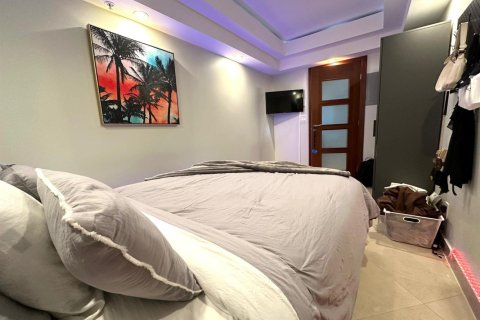 Condominio en venta en Hollywood, Florida, 2 dormitorios, 90.12 m2 № 2172020 - foto 13