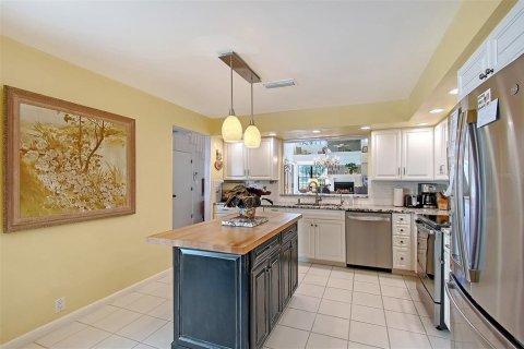 Copropriété à vendre à Sarasota, Floride: 3 chambres, 213.12 m2 № 1885531 - photo 11