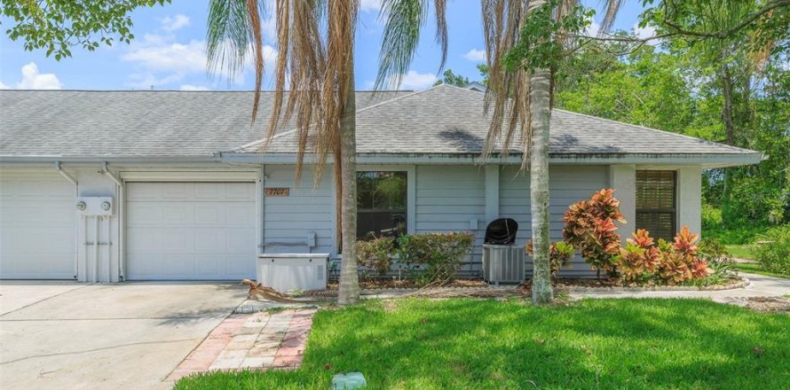 Villa ou maison à New Port Richey, Floride 2 chambres, 108.42 m2 № 2390846