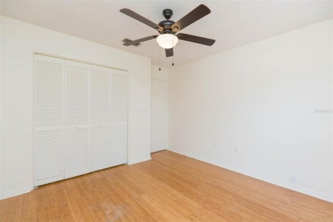 Villa ou maison à louer à New Port Richey, Floride: 2 chambres, 108.42 m2 № 2390846 - photo 18