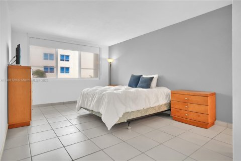 Купить кондоминиум в Майами-Бич, Флорида 3 спальни, 125.42м2, № 1953570 - фото 24