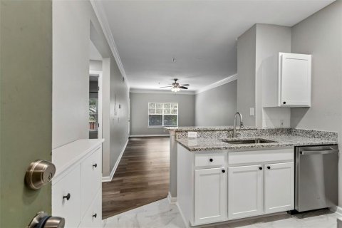 Copropriété à vendre à Tampa, Floride: 1 chambre, 71.72 m2 № 2148735 - photo 3