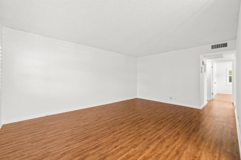 Copropriété à vendre à Boca Raton, Floride: 2 chambres, 78.04 m2 № 2084596 - photo 15