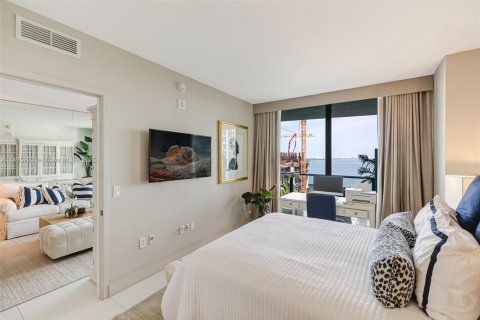Condo in Miami, Florida, 2 bedrooms  № 1896120 - photo 28