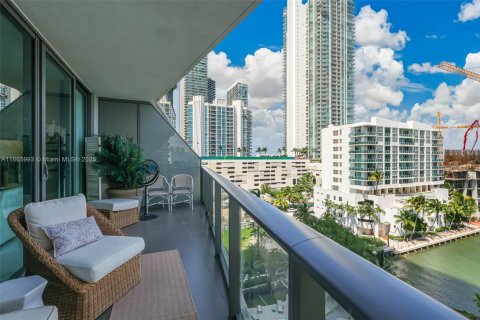 Condo in Miami, Florida, 2 bedrooms  № 1896120 - photo 8