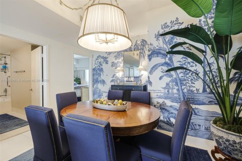 Condo in Miami, Florida, 2 bedrooms  № 1896120 - photo 19